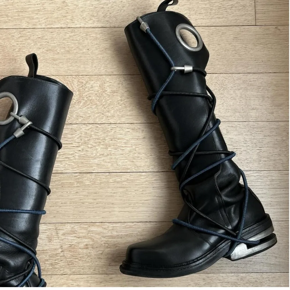 

Модные мужские мотоциклетные ботинки из натуральной кожи, женские сапоги до колена в стиле вестерн на металлическом массивном каблуке до середины икры