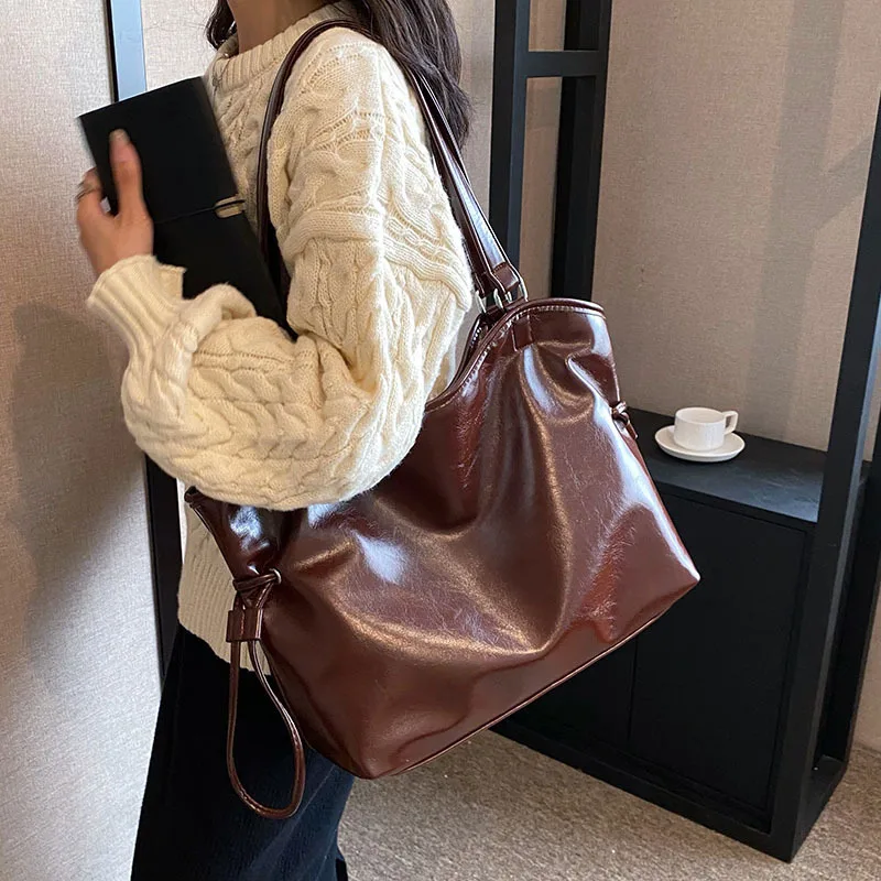 Retro Sense Women'S Soft Faux Leather Vintage Large Capacity Underarm Tote Bag For Work Winter Simple Portable Shoulder Bag