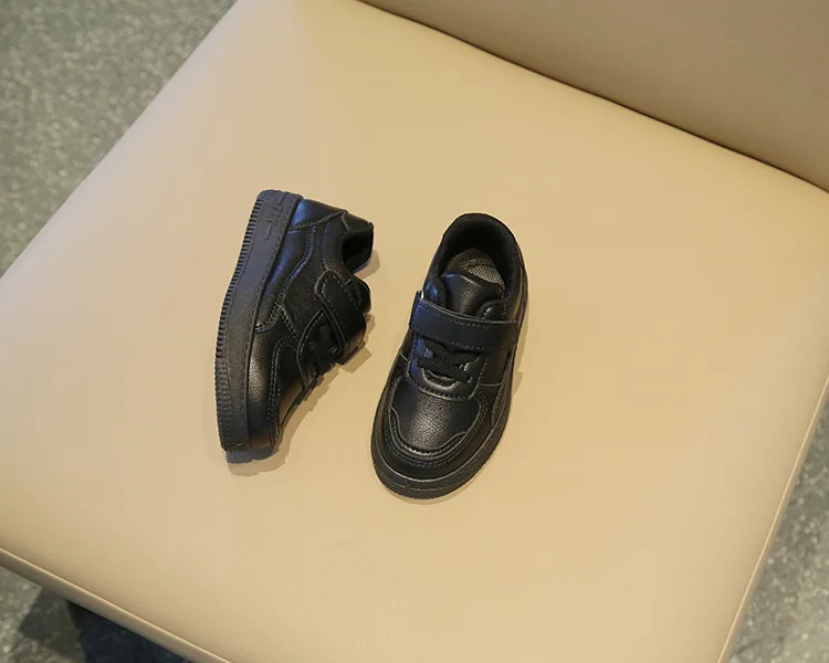 Kinder-Sneaker aus PU-Leder für Frühling und Herbst, leichte, rutschfeste Laufschuhe für Mädchen und Jungen, schlicht, weiche Sohle, bequem – Detail 7