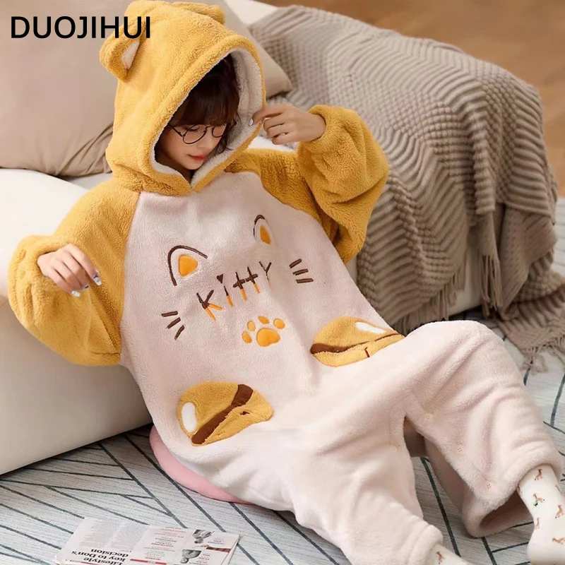 DUOJIHUI Winter Flannel Hooded Thick Warm Loose Cute Female Sleepwear Sweet Casual Long Sleeved Simple Fashion Sleepwear Women