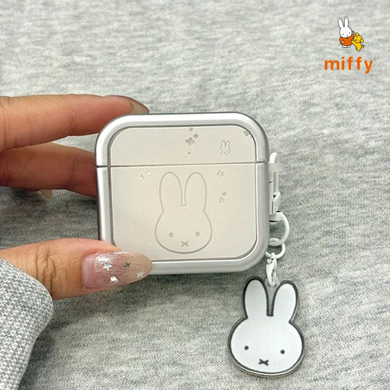 Bonita carcasa para auriculares Miffy adecuada para Airpods 4 3 2 Pro, funda para auriculares anticaída a prueba de golpes con regalo colgante
