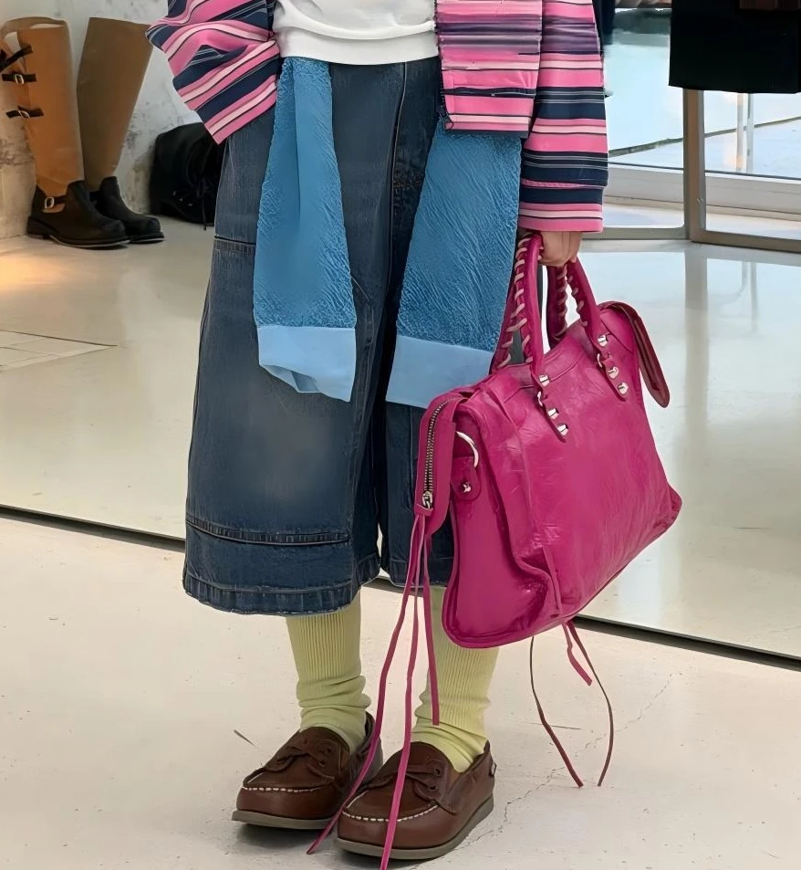 

Girls Pants Spring and Summer 2026 New Korean Denim Shorts Casual and Fashionable Versatile and Stylish Daily Wear