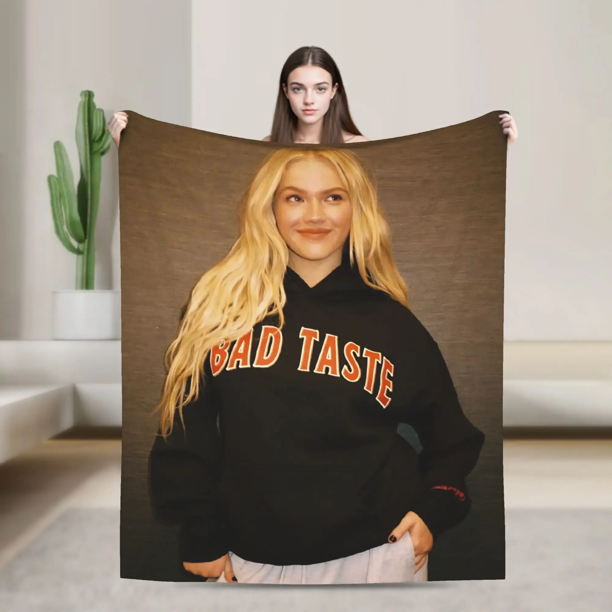 Bad Taste Freyas Singer Skyes  Coral Fleece Plush Throw Blankets  Blankets for Bedding Couch Lightweight Bedspread