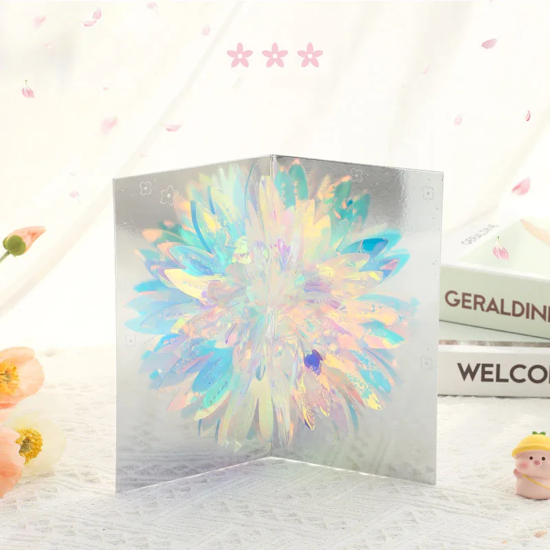 

A pop-up creative Valentine's Day sparkling flower 3D lenticular thank you card, suitable for various occasions as a greeting ca