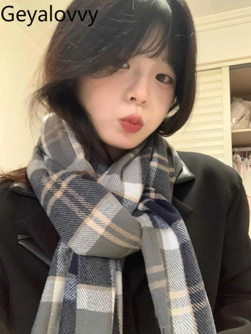 

Шарф для женщин, зима 2024, новые японские шарфы в клетку JK, пара, имитация кашемира, теплые студенческие милые универсальные теплые шарфы для шеи