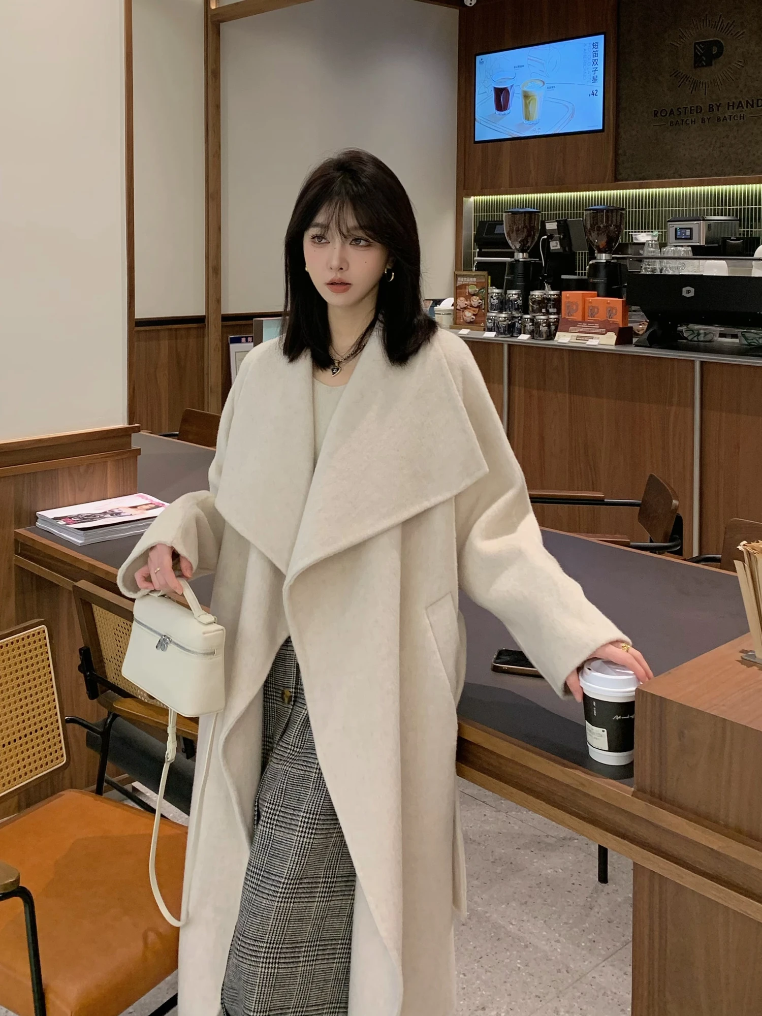 Ele Double-Faced Ca… - image