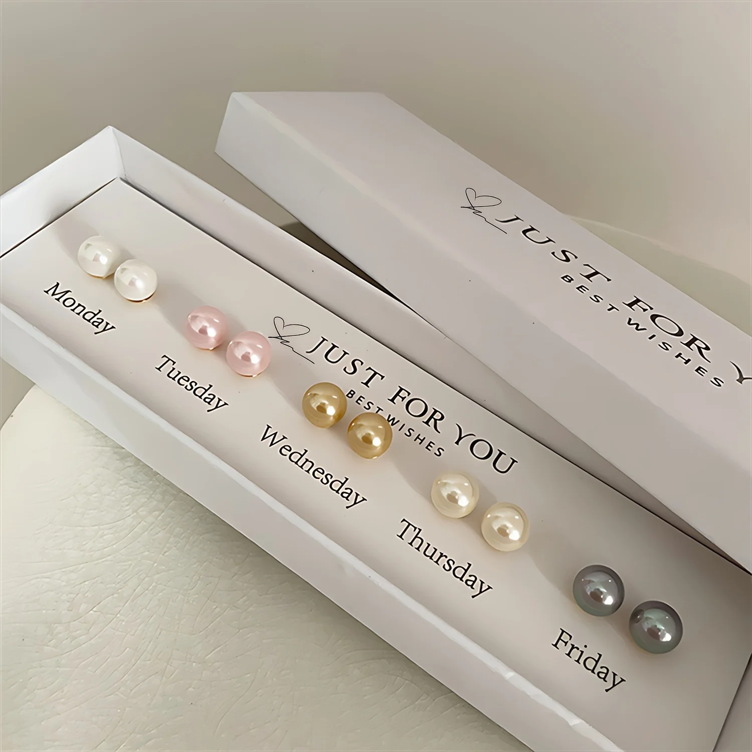 10 pieces of vintage French pearl earring set in a gift box, fashionable for women for a week without repeating the style, elega