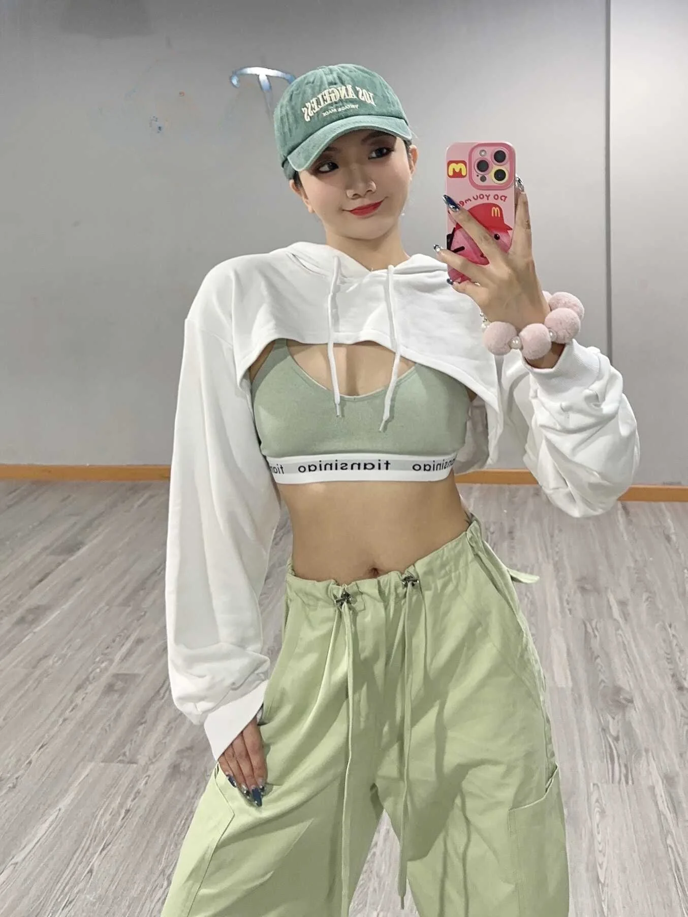 

Beautiful Pure Color Hoodie Dance Sportswear Set with Wide Leg Pants Green Outerwear Casual Comfortable Women's Two-Piece Suit