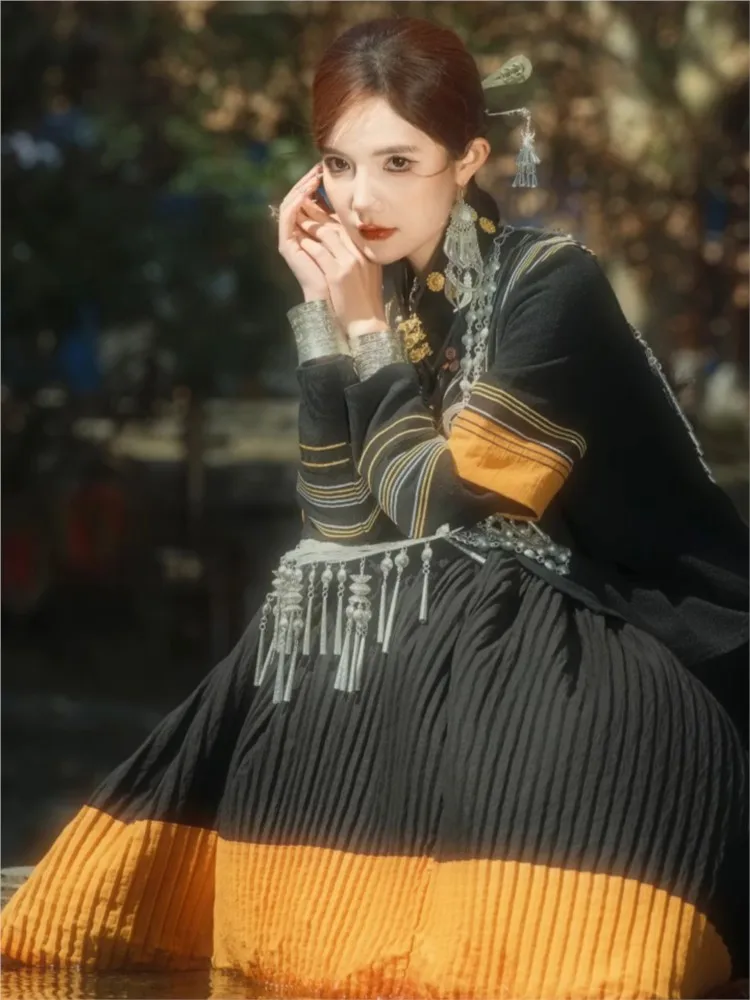 Photography of traditional festival performance costumes for women made pure handmade cotton linen black and gold
