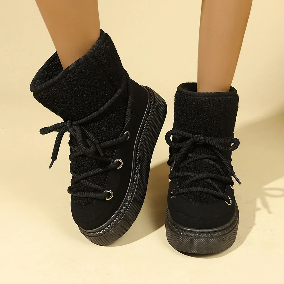 Cold-proof and Warm Winter Ladies Shoes New Lace Up Design Women’s Platform Boots Waterproof Anti-slip Fashion Short Boots