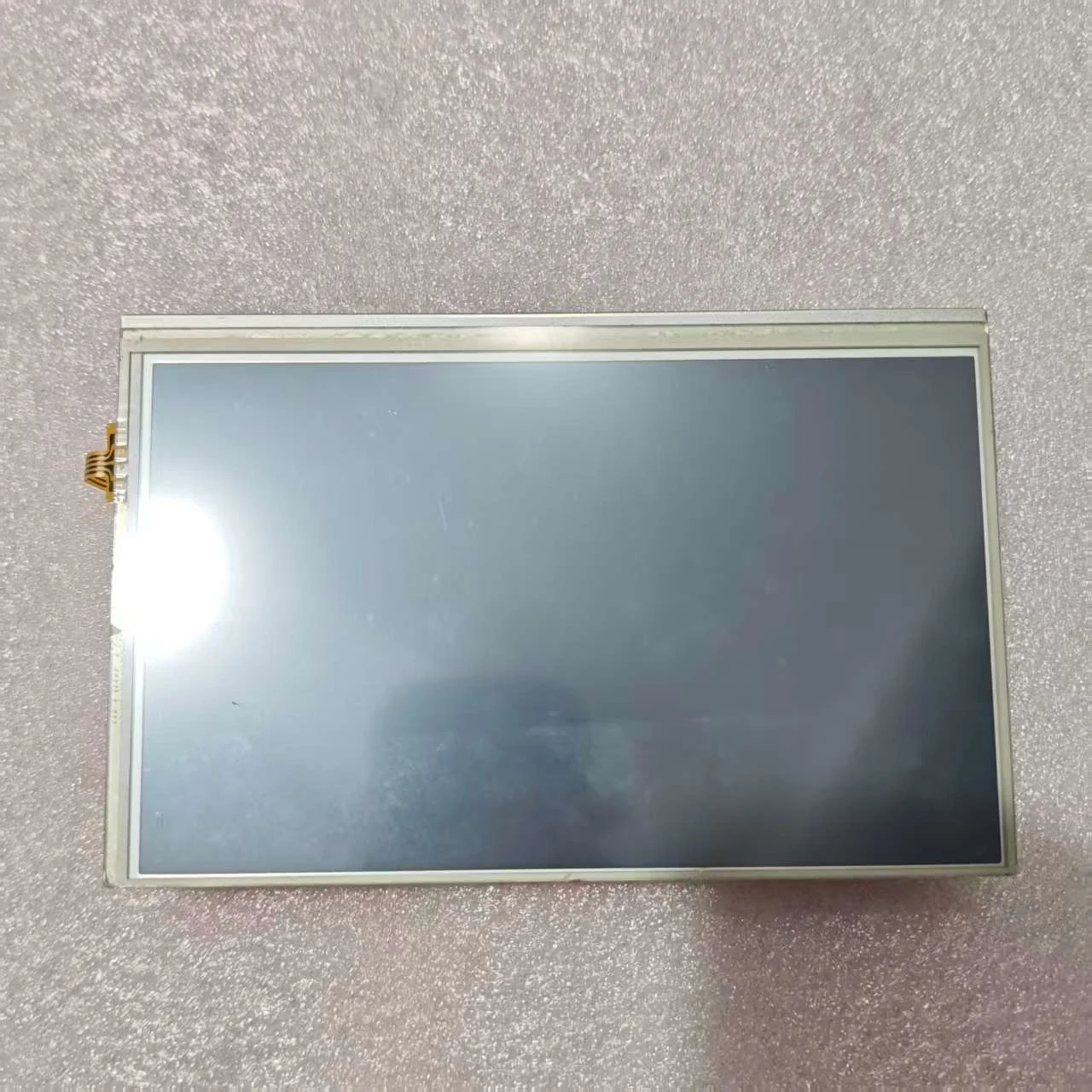 UMSH-9369MD-T U.R.T. 7139363002 Tampilan Layar LCD