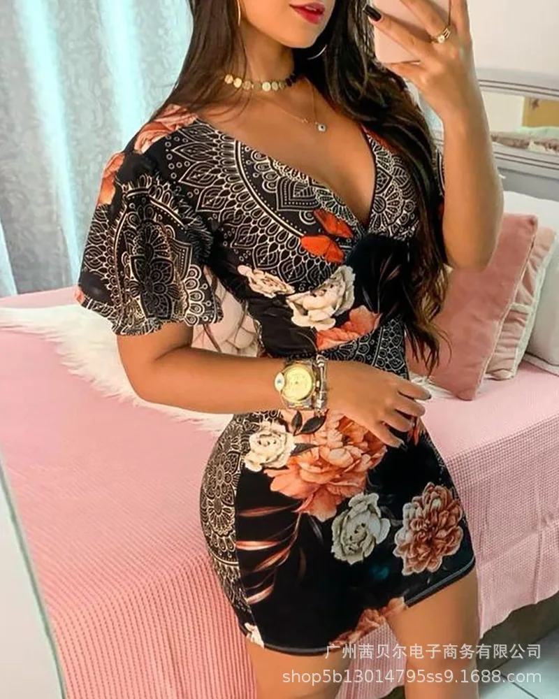 

Dresses Woman Summer 2025 Trend European and American Style Black Deep V-Print Bag Hip Dress for Women