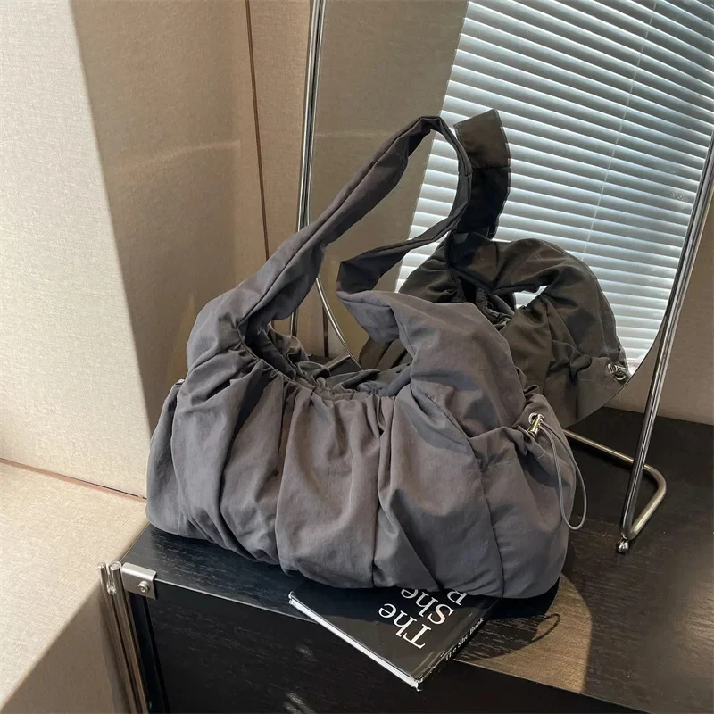 

Women's nylon fabric bag, large-capacity handbag for summer 2024, new Ins single-shoulder handbag for college students, women's