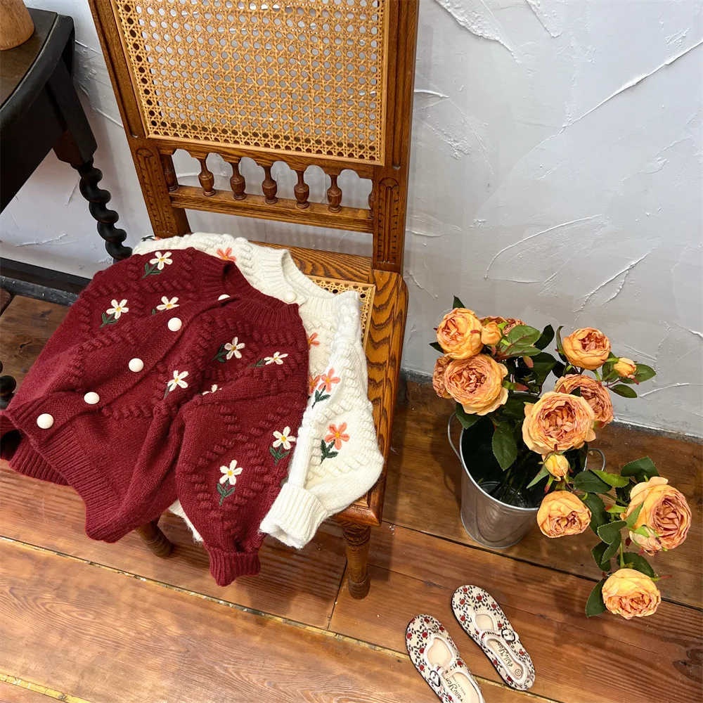 عيد الميلاد الأحمر الاطفال البلوزات معاطف خريف شتاء 2022 الأزهار التطريز الفتيات سترة مشغولة من الصوف سميكة الدافئة ملابس خارجية