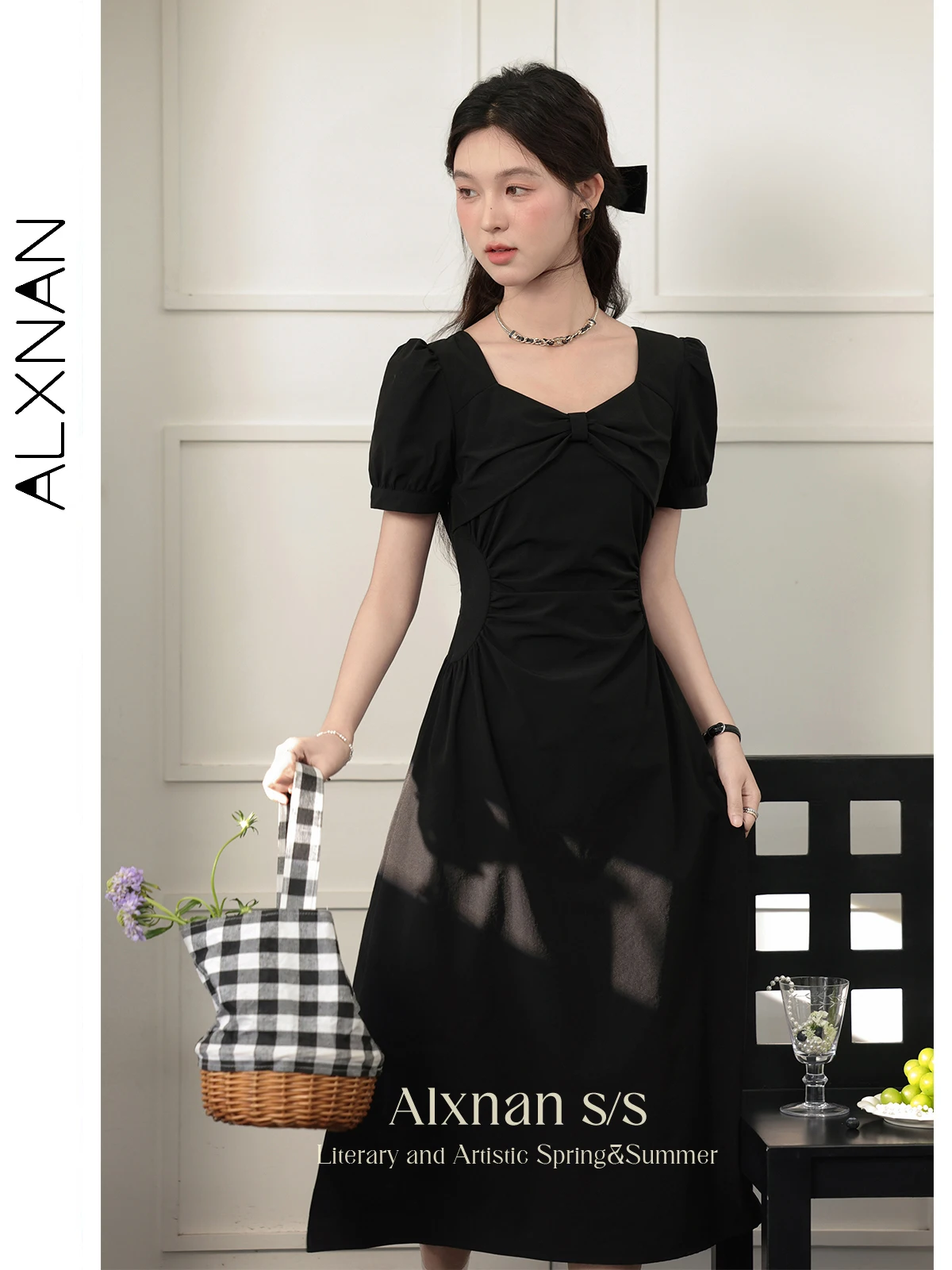 

ALXNAN Women's Black Midi Dress Summer 2024 New Puff Short Sleeve A-line Ruched High Waist Square Collar Solid Dresses L37782