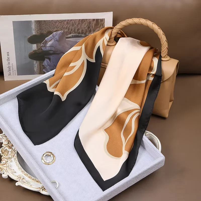 1pcs 70cm Yellow and White Floral Print Silk Scarf Women Simulated Silk Fresh Versatile Clothing and Accessories Square Scarf