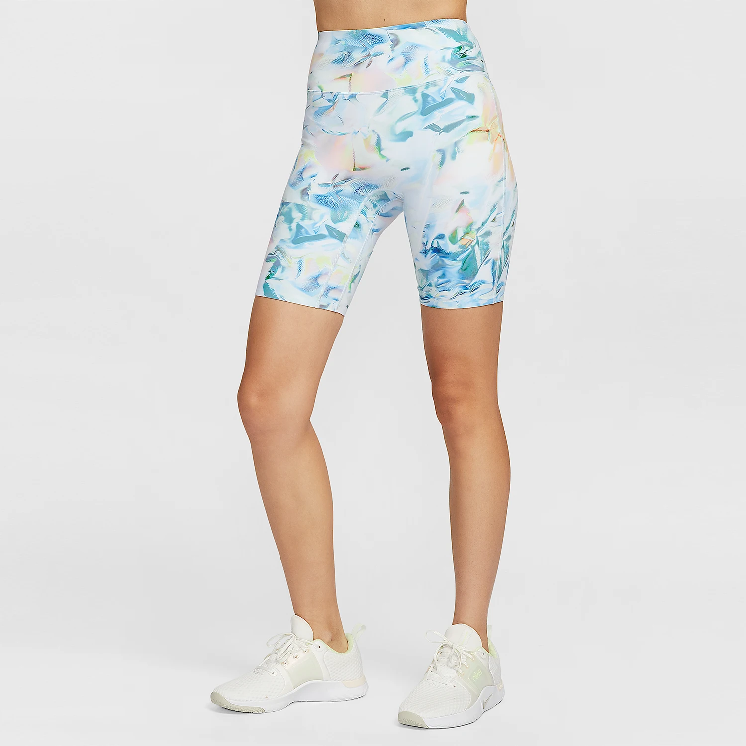 Nike Authentic Universa Women's Medium Support High Waist Shorts HV2372-423