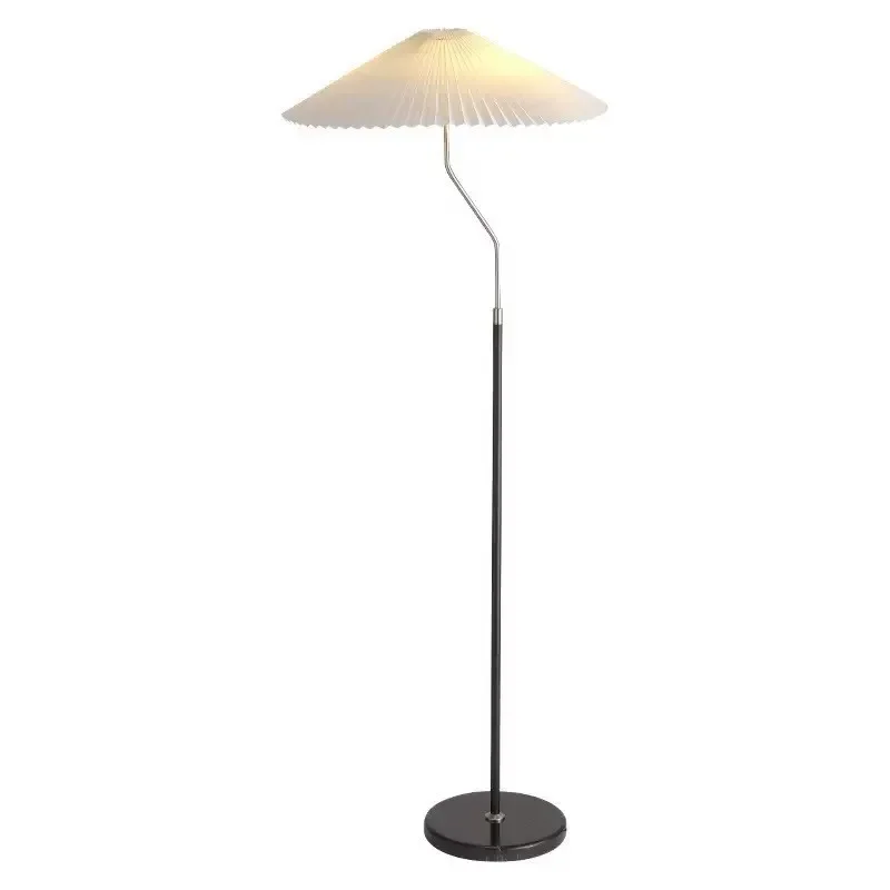 Pleated creative Internet celebrity floor lamp, bedroom simple modern living room atmosphere vertical lamp