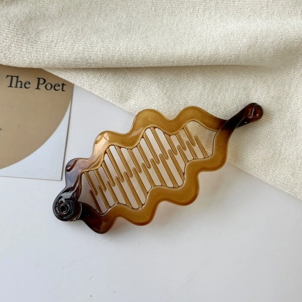 New Leopard Print Twist Hair Clip Non-Slip Versatile Ponytail Clip Simple Banana Hair Clip Headwear