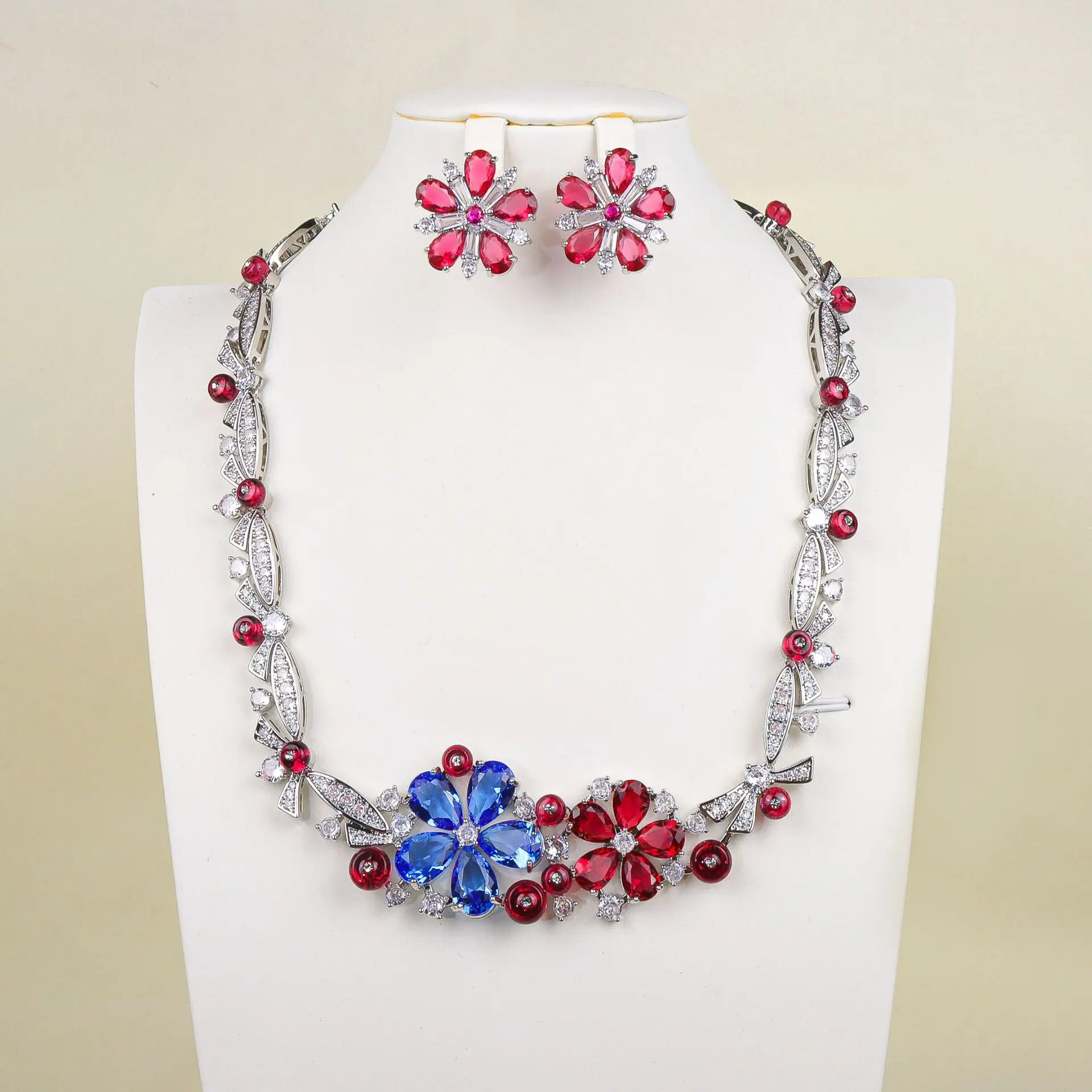 

Women's Colorful Floral Zircon Necklace Earring Set 2025