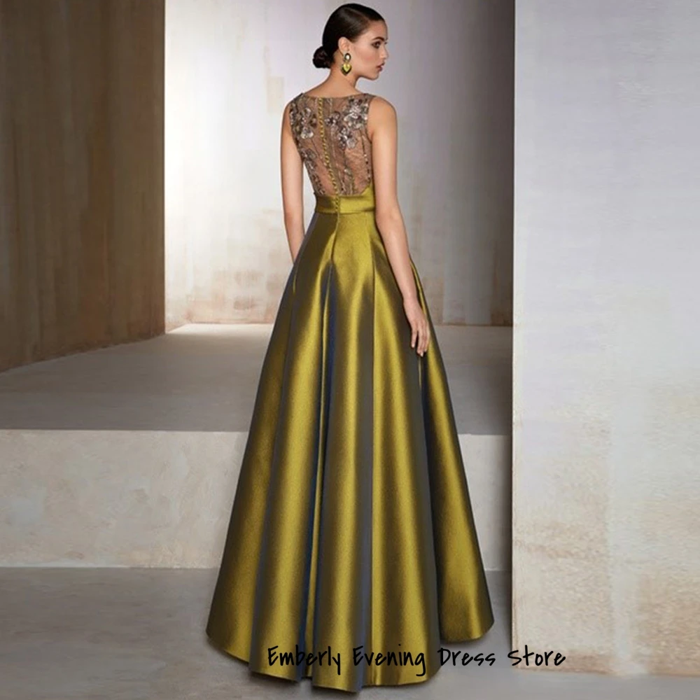 Customized A-Line V-Neck Elegant Evening Dress Charming Applique Celebrity Gowns with Pleats Exquisite Satin Long Cocktail Dress