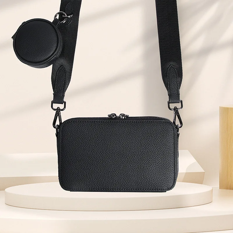 Real leather men's lightweight crossbody bag, portable and high-end small wallet for travel, diagonal carrying bag