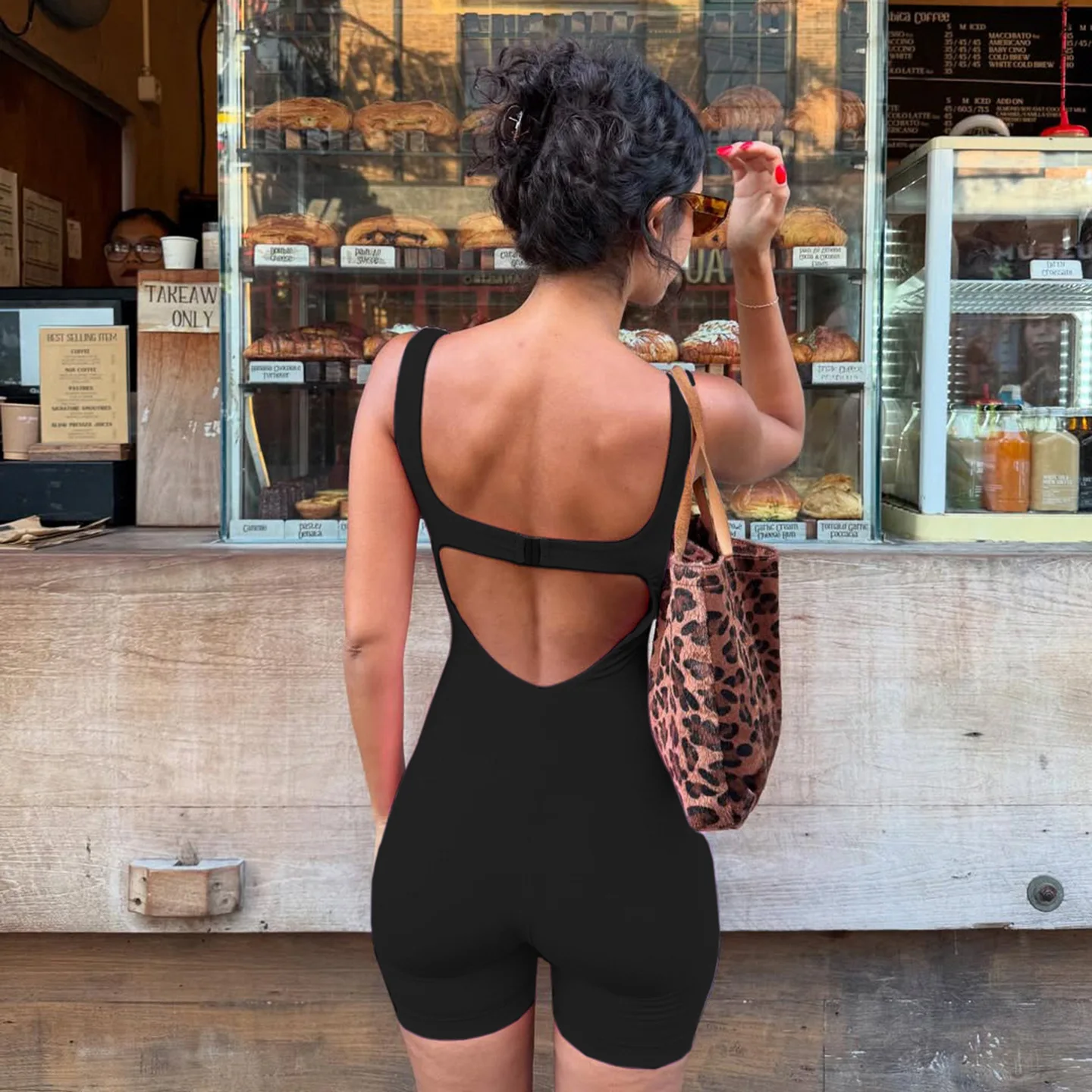 패셔너블한 홀로우 아웃 요가 점프수트 여성 스포츠 팬츠 하이 웨이스트 롱 레깅스 통기성 편안한 사계절 착용