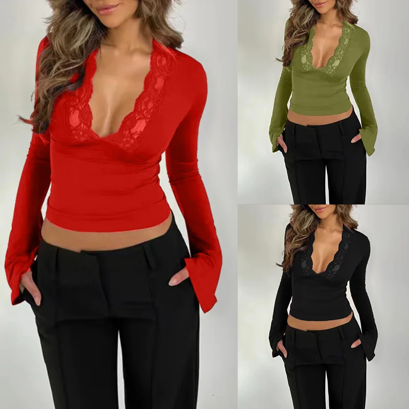 

Очаровательная блузка: Неотразимая романтичная кружевная блузка с вырезом, подчеркивающим фигуру, и эффектом утончения талии, слегка расклешенный топ