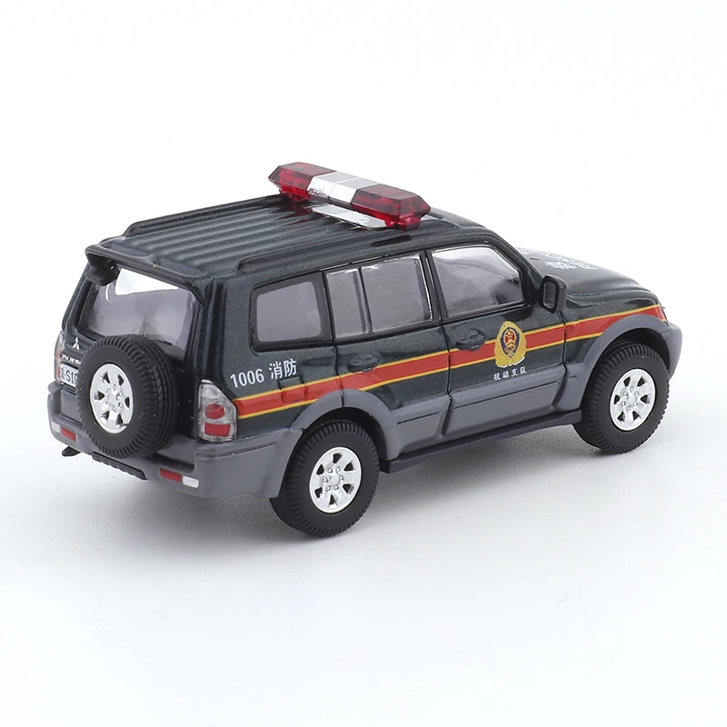 XCARTOYS 1/64 Mitsubishi trzecia generacja Pajero-samochody gaśnicze odlew ze stopu metalowe modele dziecięce świąteczny prezent zabawki dla chłopców