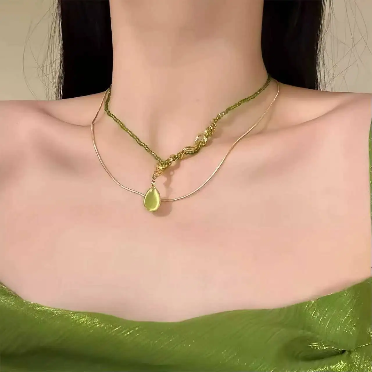Green snake water drop necklace senior sense temperament delicate all go small unique design sense collarbone chain