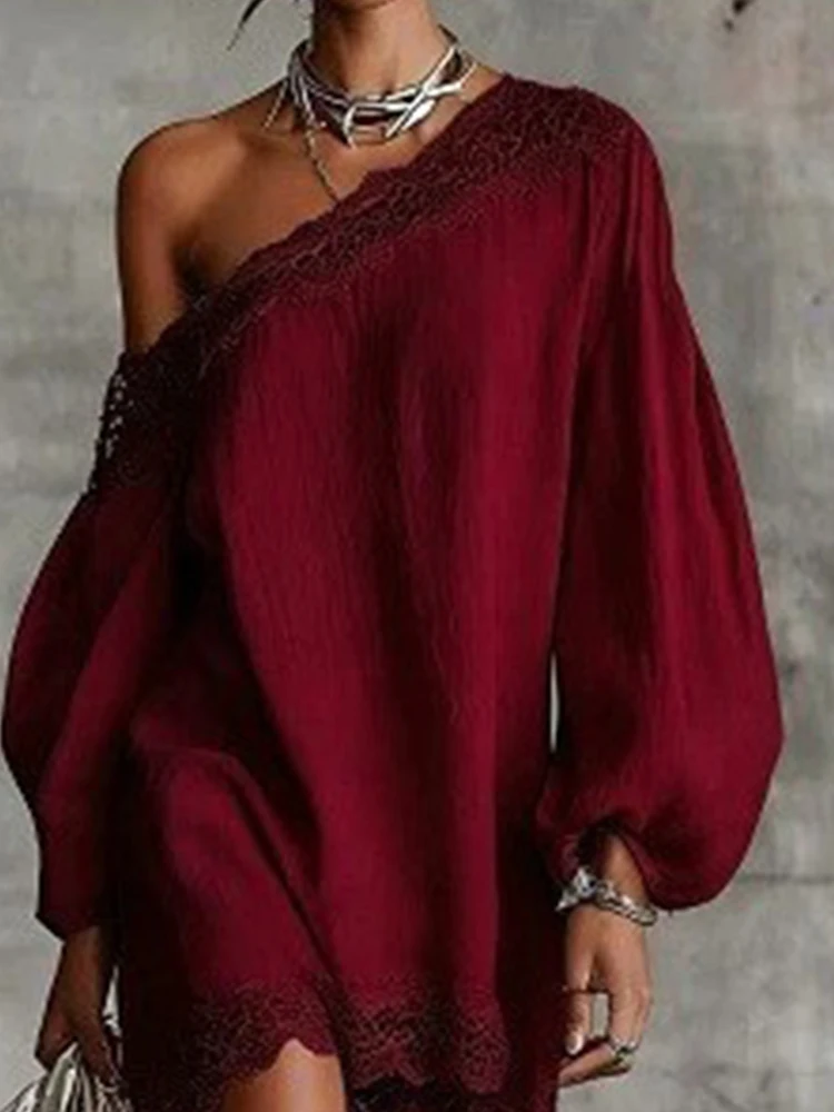 Spitzenbesetztes One-Shoulder-Minikleid mit langen Ballonärmeln, locker sitzende Boho-Tunika, lässiges Off-Shoulder-Sommer-Strandkleid für Damen