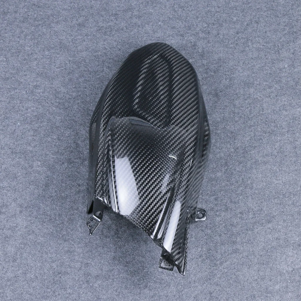 

For Vespa GTS 300 HPE Scooter Modified Carbon Fiber Engine Lower Cover