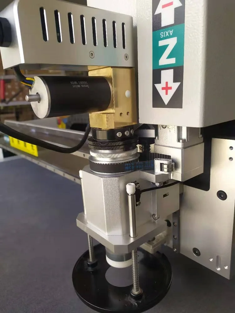 YIZHOU Precision CNC Vibrating Knife For Woodworking Machinery