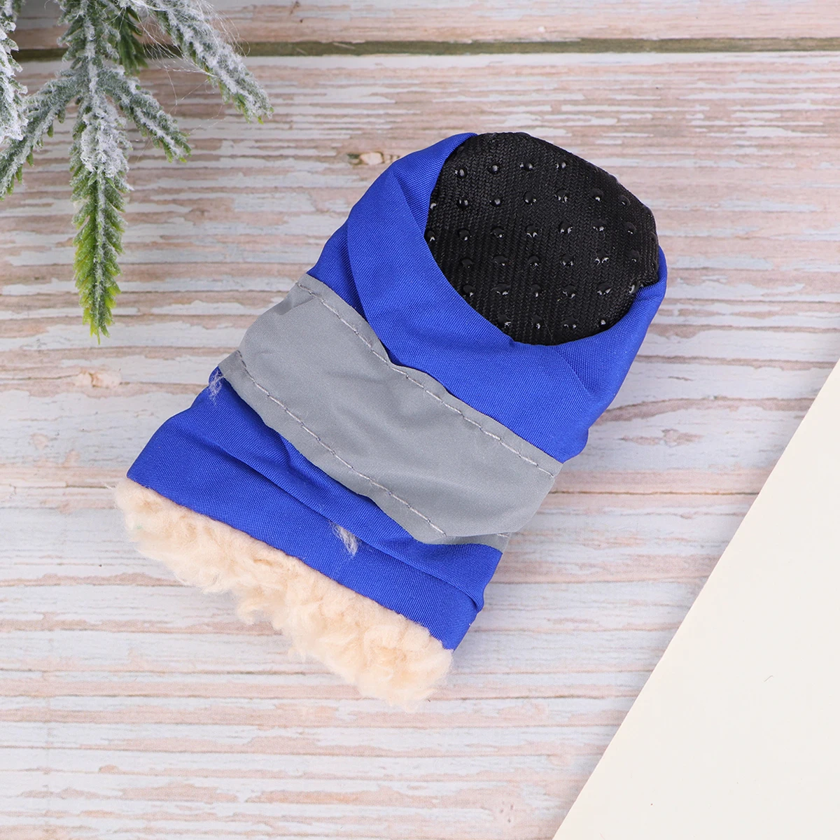 

4 Pcs Anti-slip Pet Shoe Cover Paw Protector Boots for Dogs Indoor Foot Shoes Rain