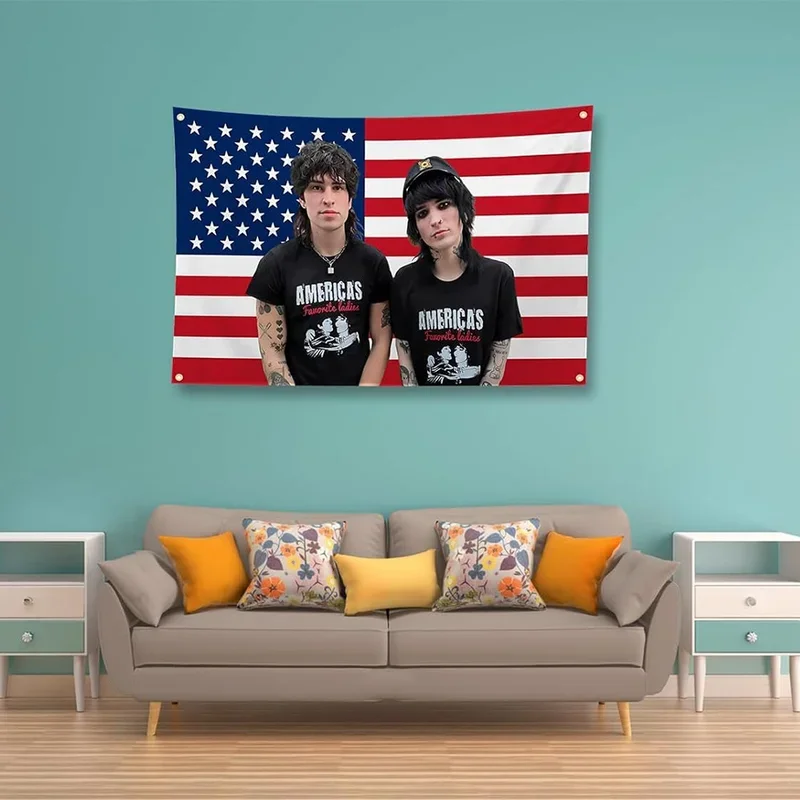 

EE01 Флаг Джейка и Джонни 3x5 футов Баннер Прочный полиэстер, гобелен с двойной прошивкой — для дома, студенческих вечеринок и дня рождения!