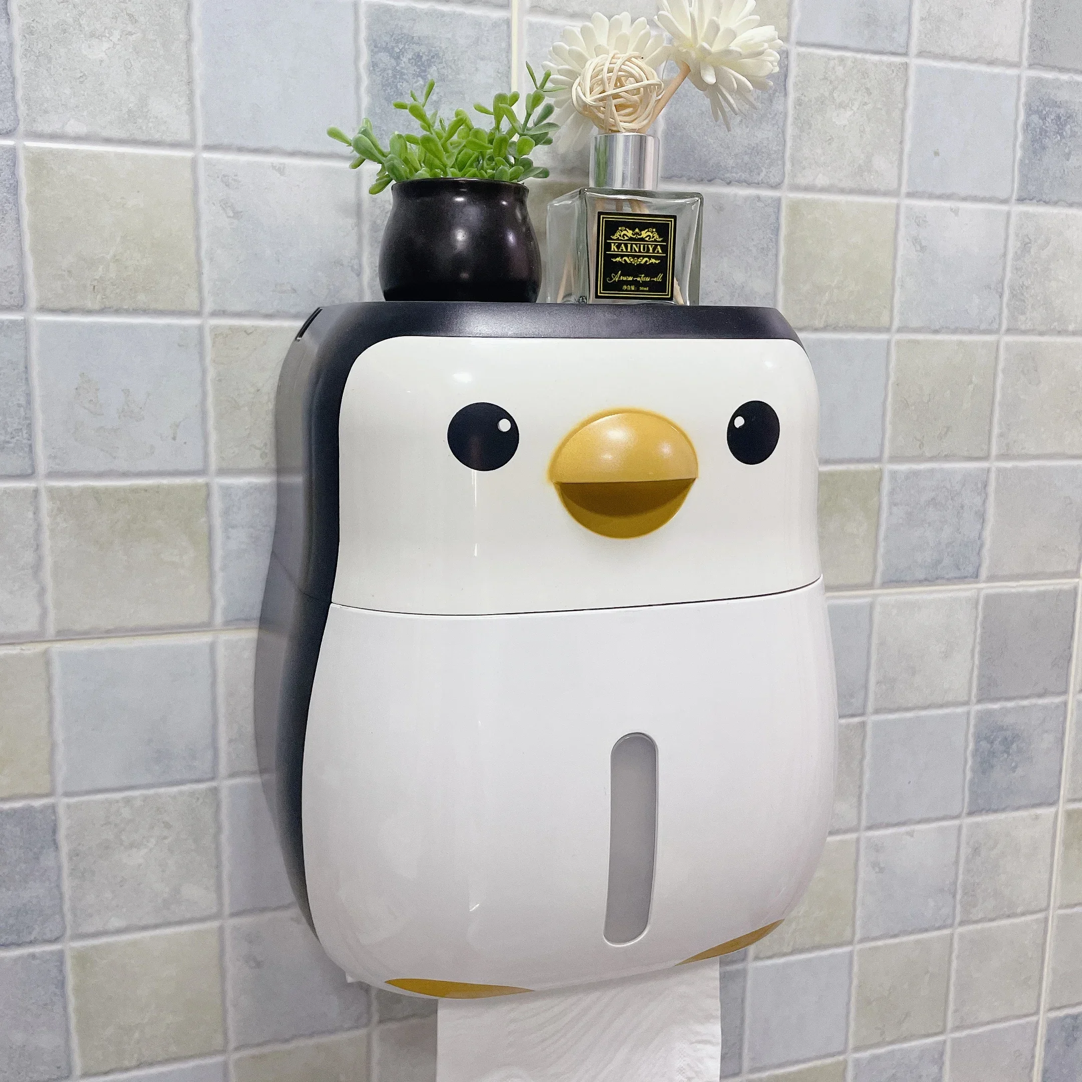 Creative Penguin Toilet Paper Rack Storage Rack Non Perforated Waterproof Roll Paper Drawn Paper Box Bathroom Accessories
