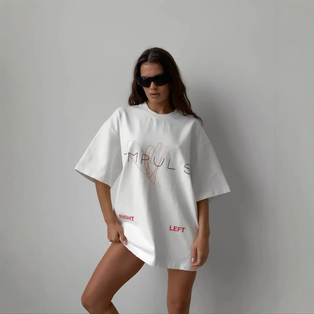 เสื้อยืดคอกลมลายตัวอักษรสำหรับผู้หญิงหลวมลำลองอเนกประสงค์แขนสั้นเสื้อยืดสไตล์นิชอินเทรนด์