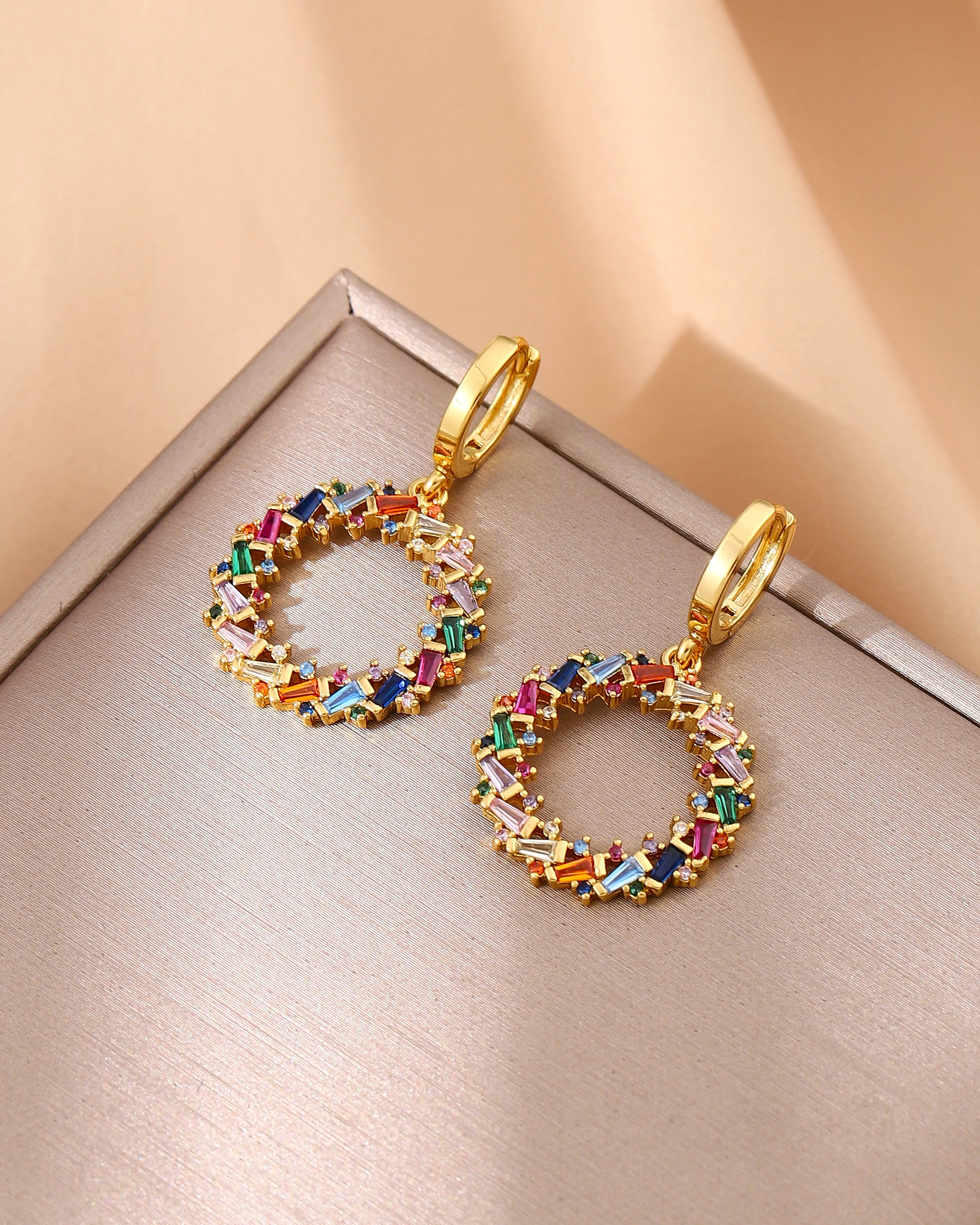 

New Exquisite 925 Sterling Silver Earrings, Colorful Zircon Women's Earrings, Charming Round Earrings, Fashionable Wedding Accessories