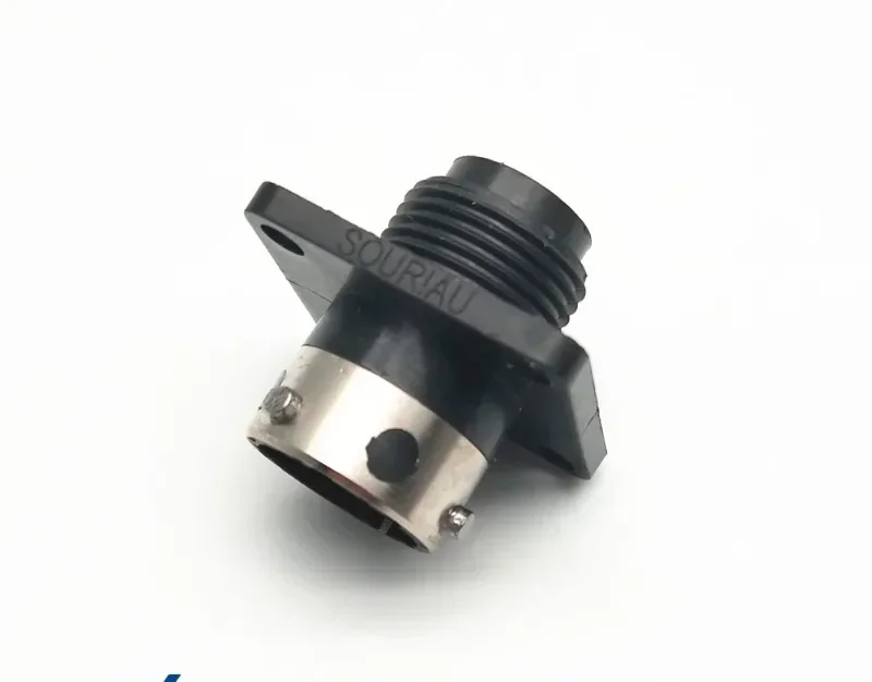 BURNDY, SOURAU, TRIM TRIO connector 4-pin socket UTG0104S UTG010-4S