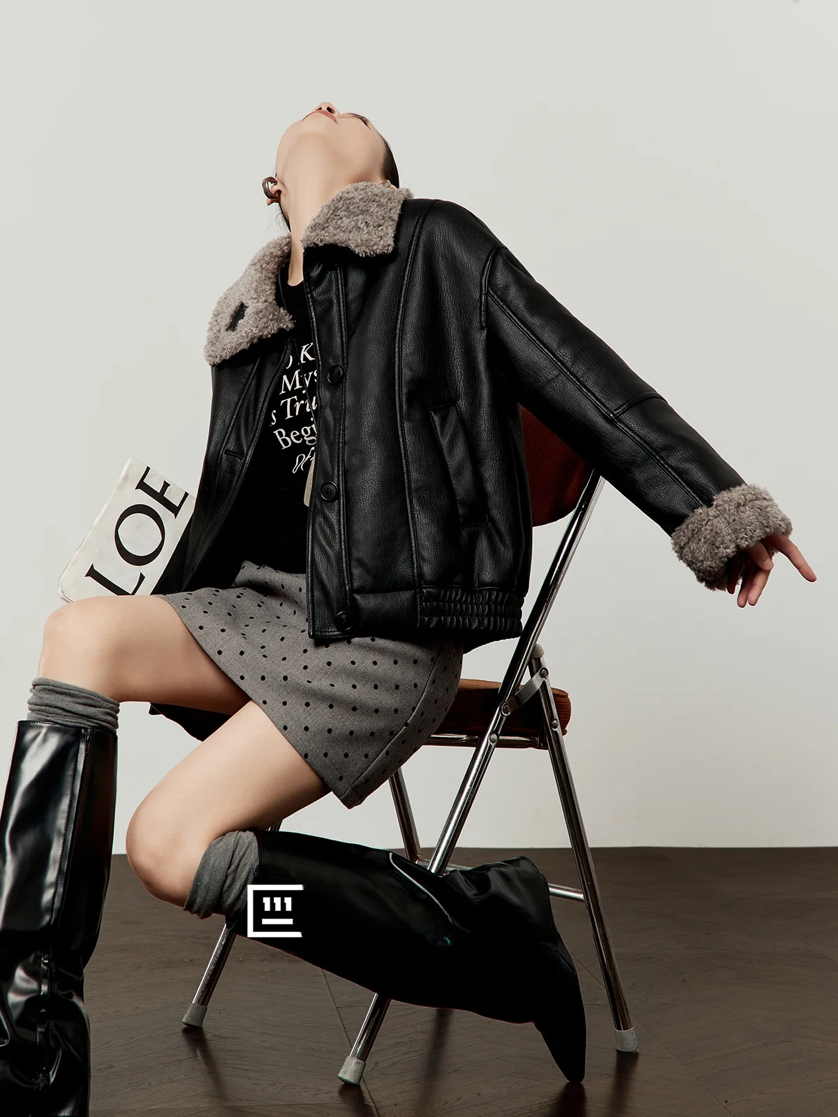 Kurtka damska z naszywkami ze skóry i futra, luźny krój, styl dojazdowy do pracy, modna, jesienna nowość.