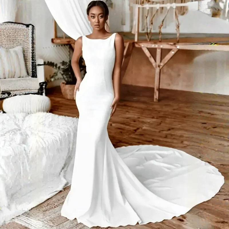 Customized new simple beach Mermaid Bag hip with sweep train wedding dress sexy backless cross stylish modern bridal dress 2025