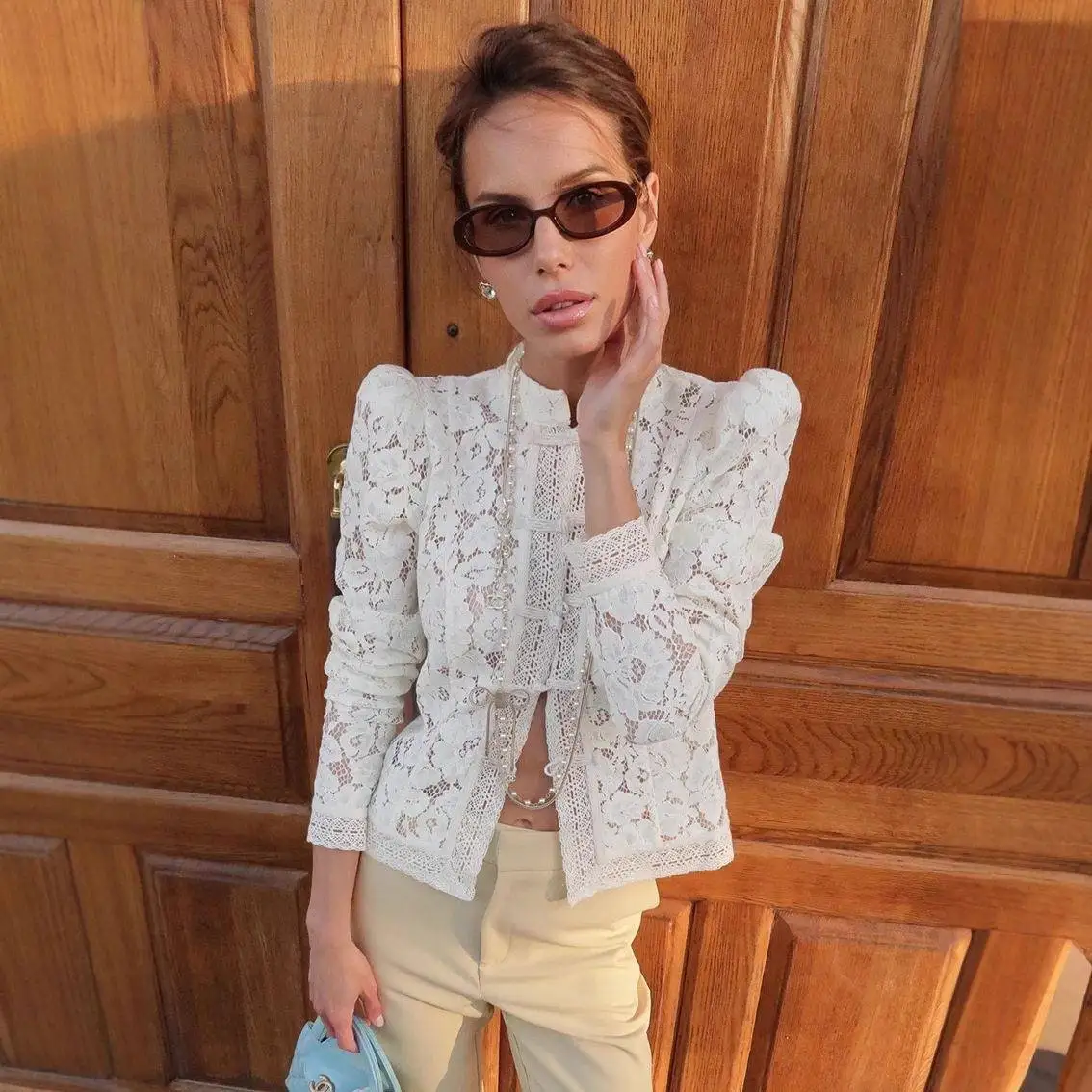 

Slim Fit Lace Hook Embroidery Stand Collar Commuter Shirt Women's Fashionable Design Autumn 2025 Cross-Border Cotton Long Sleeve