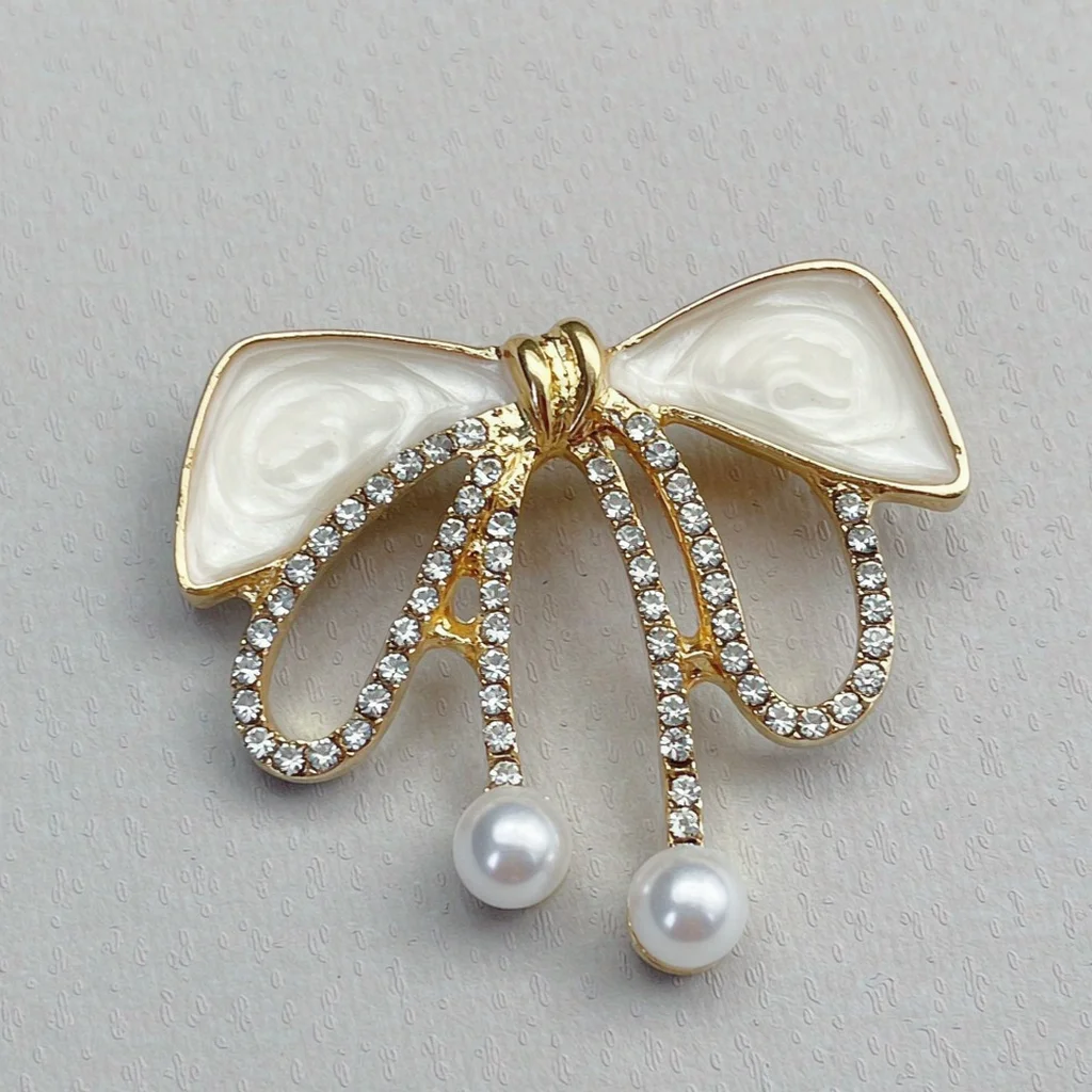 Trend 26 European retro style scarf buckle, light luxury waterproof, high-end French style, best DIY match for couples, brooch, metal lapel pin, shoe accessory, suit lapel pin, exquisite brooch, shoe embellishment, clothing embellishment, wedding guest brooch, lapel pin, themed brooch