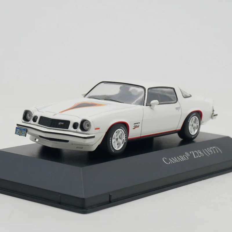 

1:43 Scale CAMARO Z28 1977 Simulation Alloy Car Model Collection Ornaments Decoration Gift Toy Souvenir Static Display