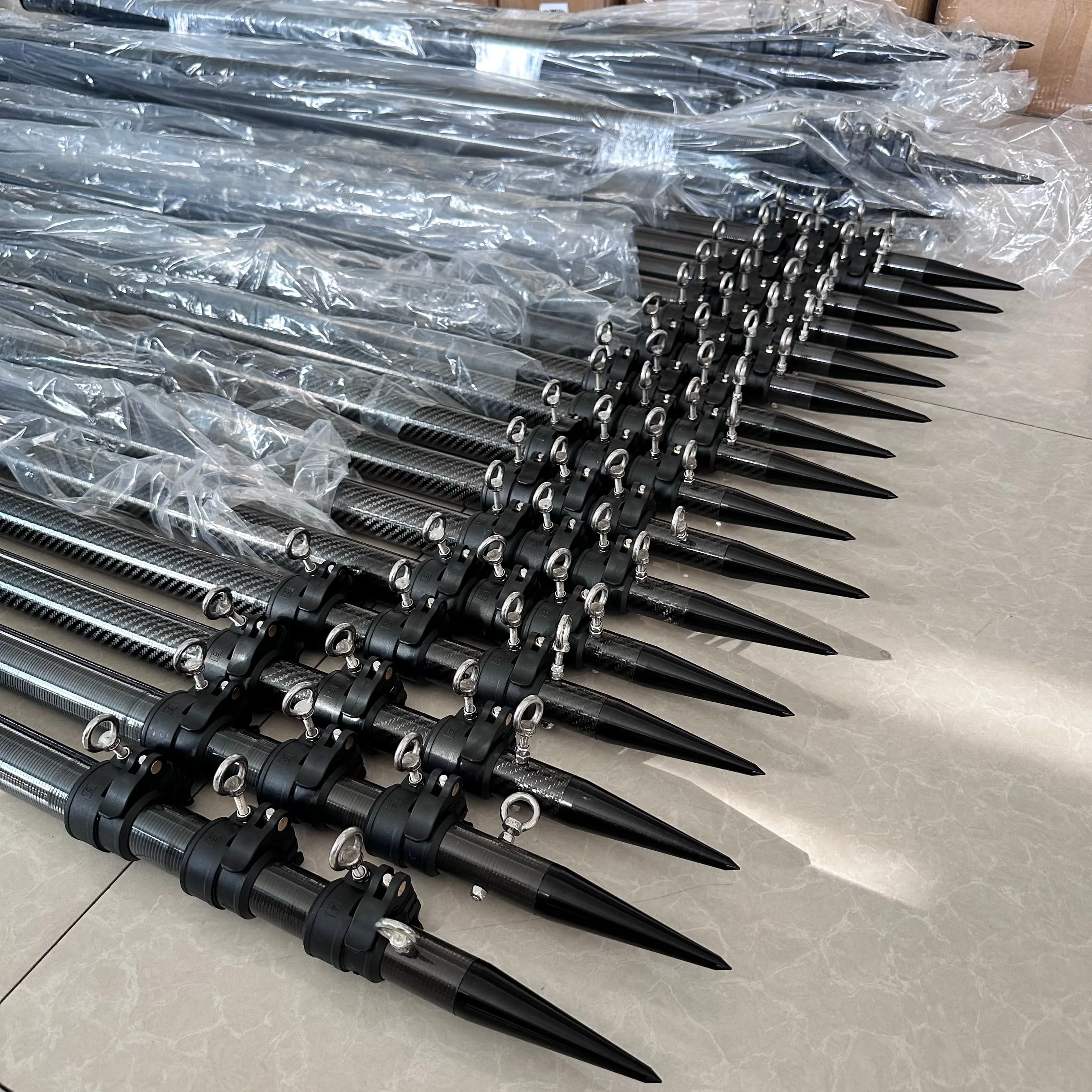 March Light Weight 20ft 3K Twill Carbon Fiber Portable Smooth Telescopic Manufacturer Outrigger for Deep Sea Fishing