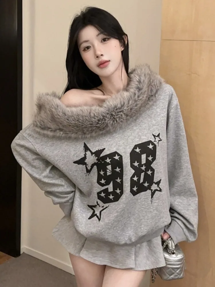 

American Retro Spicy Girl Design Sense Fur Collar Slant Shoulder Sweatshirt Autumn Winter Loose Lazy Style Versatile Top