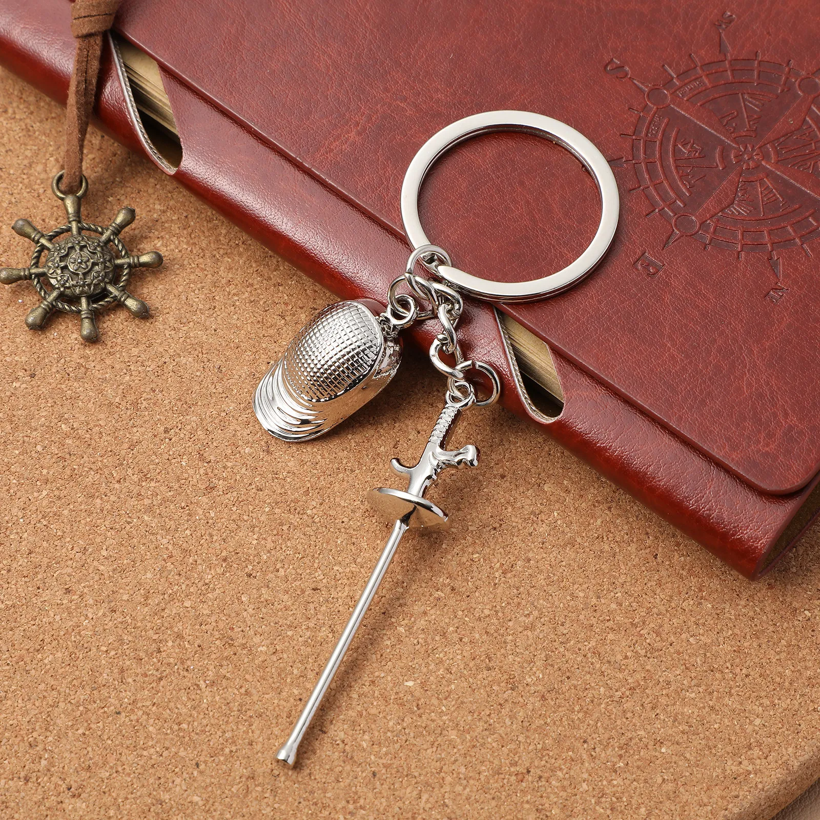 Fencing Key Ring Metal Keychain Portable Decorative Small Keychain for Backpacks Bags Hanging Ornament Fencing Sport Fans