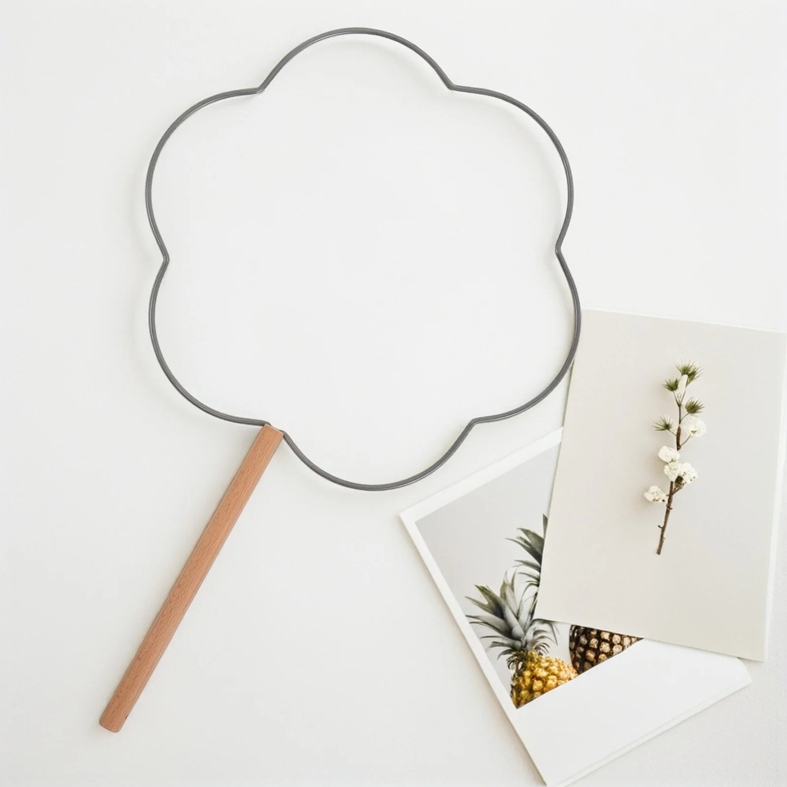 

Unfinished Fan Frame Diy Handmade Craft Classic Hollow Palace Frame Sturdy Iron Structure Easy Assembly Vintage Style Chinese