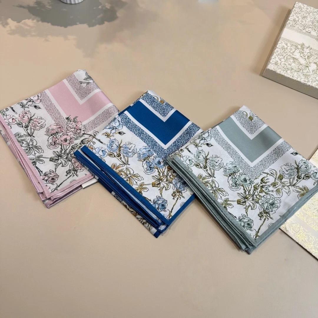

90x90 Cm Luxury Brand High-end Silk Scarf Made of 100% Mulberry Silk Twill Fabric Elegant Women's Scarf Headscarf High-end Gift