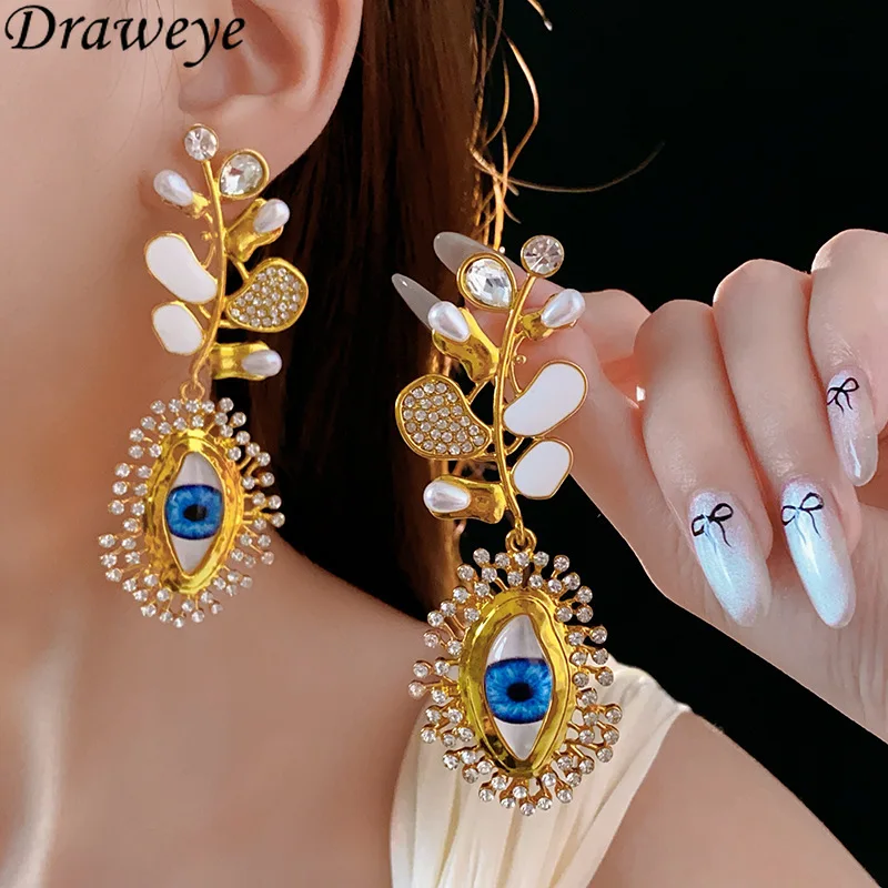 Draweye Pearls Earrings for Women Eye Medieval Style Vintage Elegant Jewelry Ins Fashion Luxury Simple Aretes De Mujer